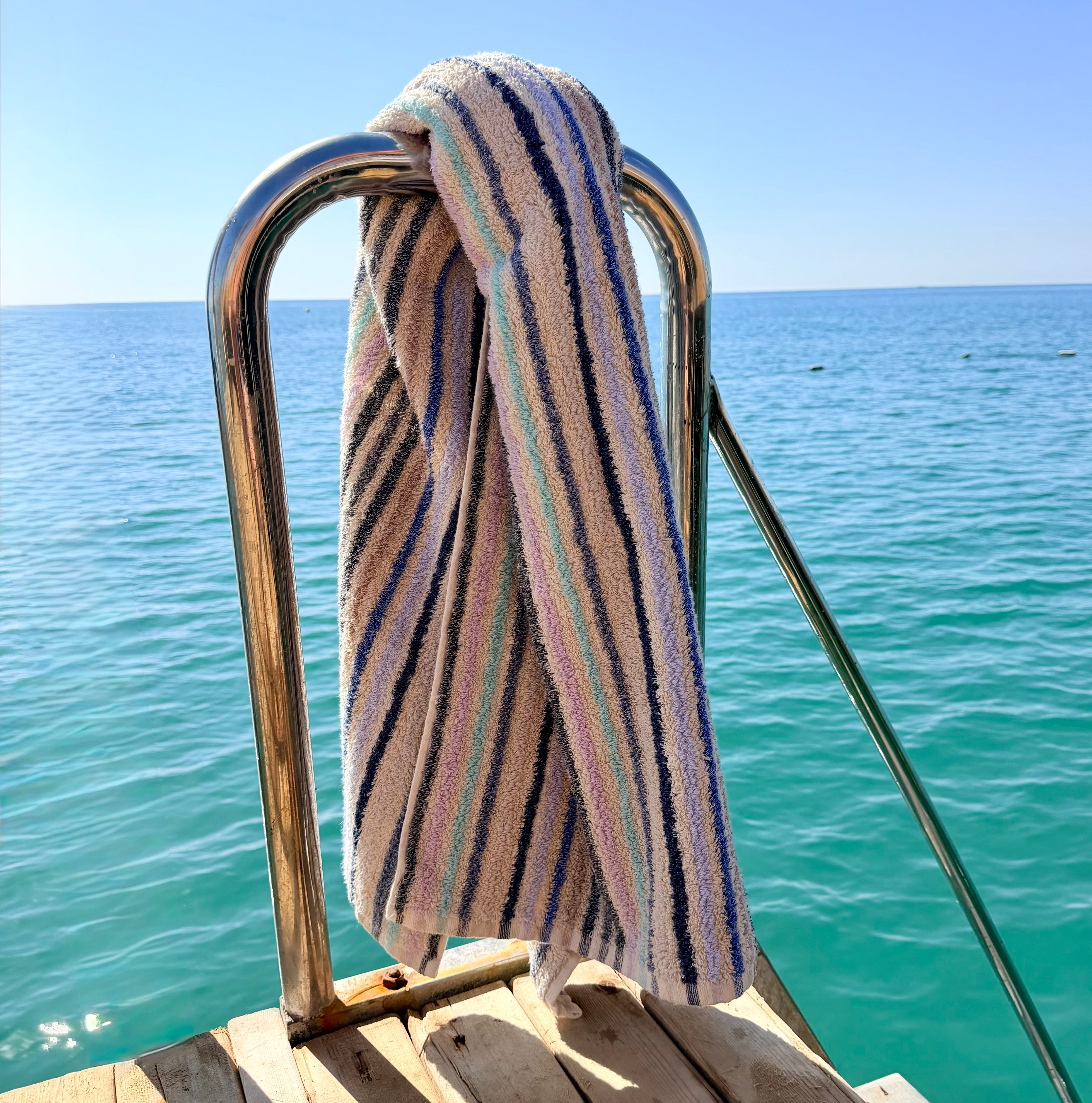 Stribet badehåndklæde horisont (uden frynser)